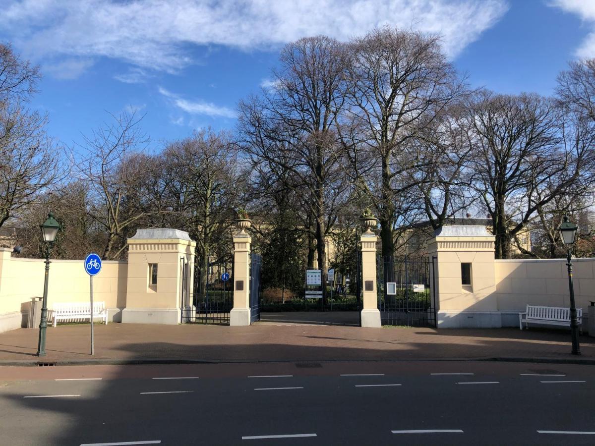 Apartement City Centre With Roof Terrace And Parking With Additional Costs Den Haag Bagian luar foto